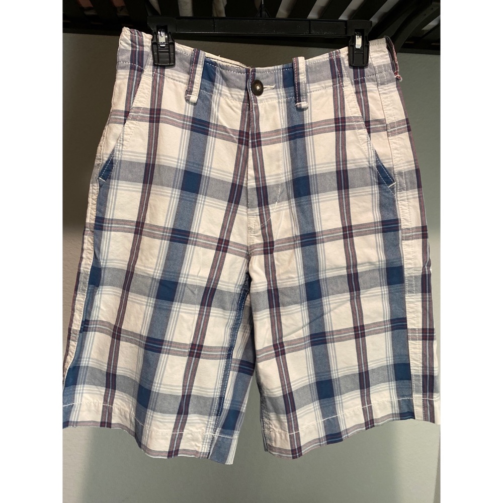 American Eagle outfitters plaid longer length cargo shorts